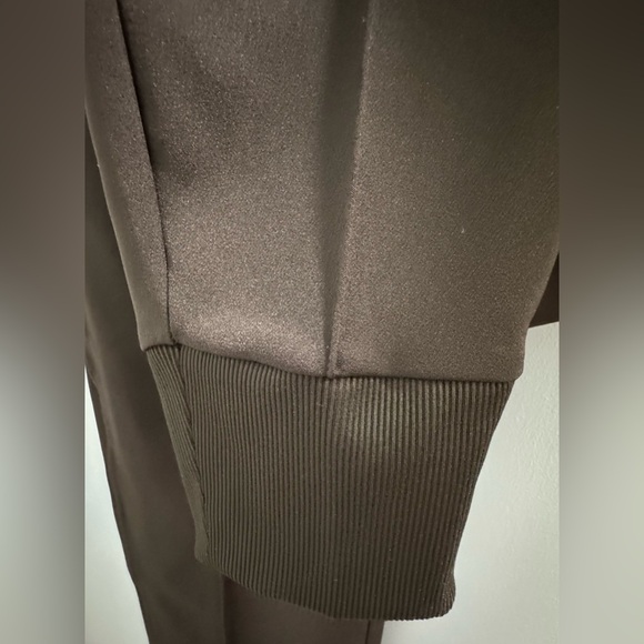 NWOT Athleta Endeavor Joggers - Size 4 - Picture 7 of 9